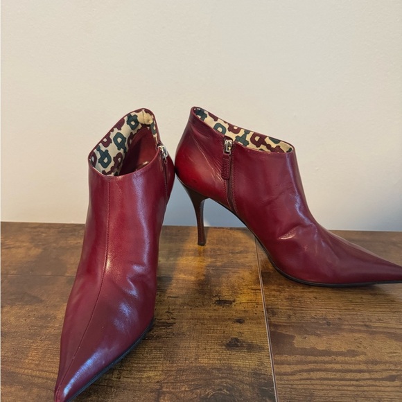 Gucci Authentic Burgundy Pointy Boots Size 10b - Picture 4 of 7